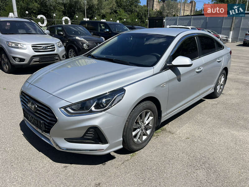 Hyundai-19