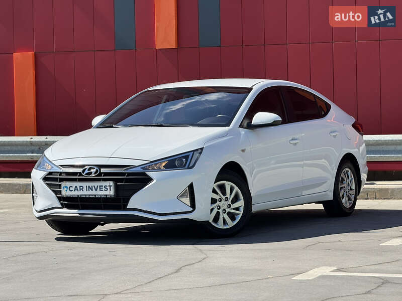 Hyundai Elantra 2019