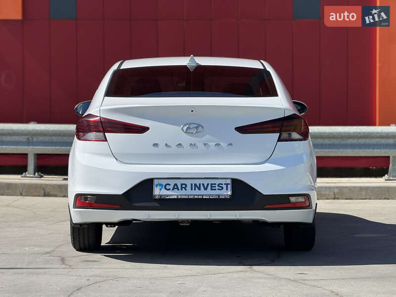 Hyundai Elantra 2019
