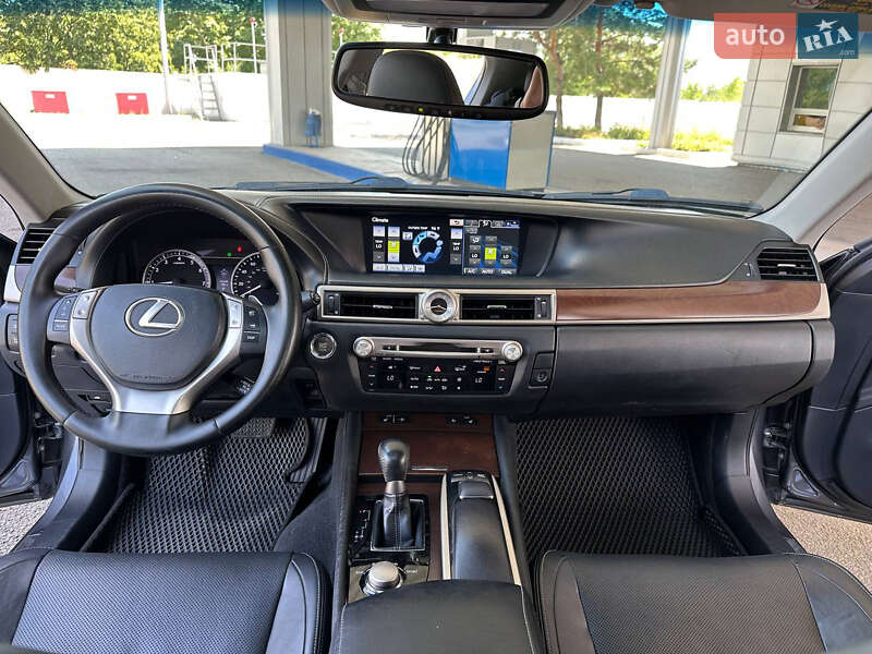 Lexus-33