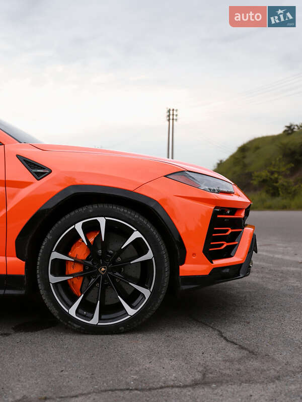Lamborghini Urus 2019
