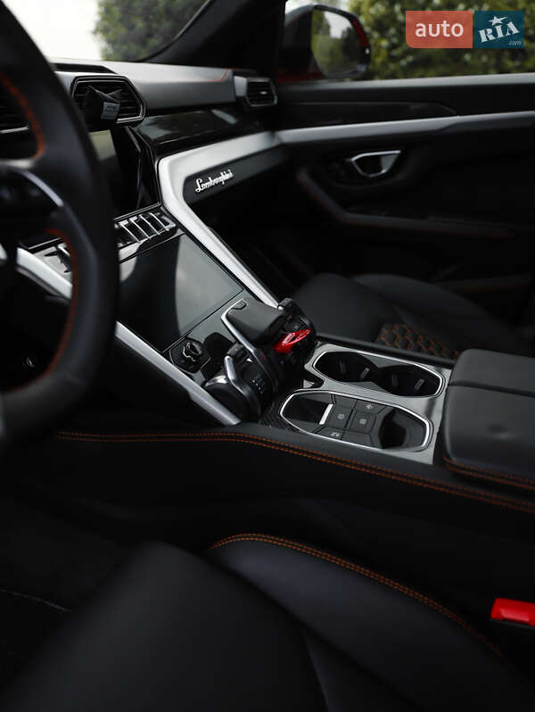 Lamborghini Urus 2019