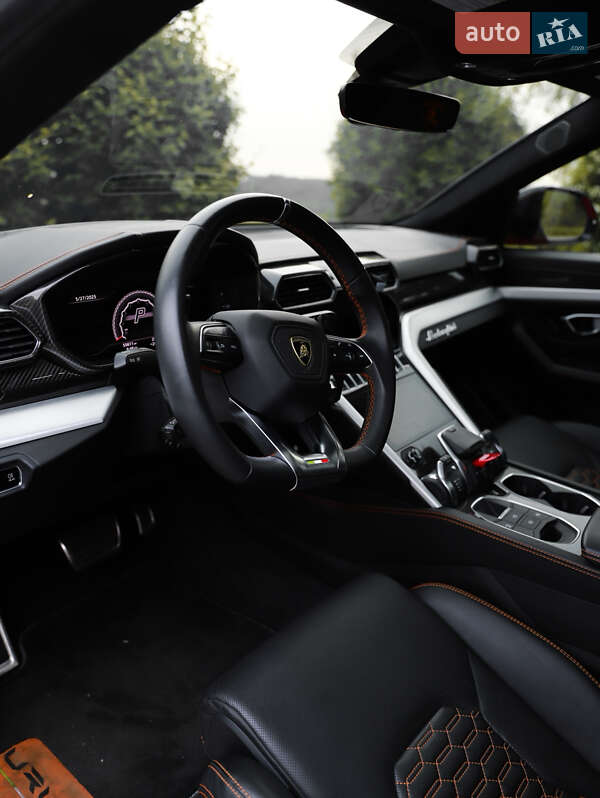 Lamborghini Urus 2019