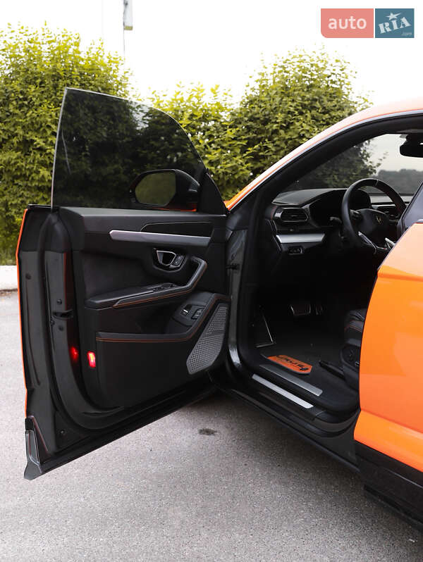 Lamborghini Urus 2019