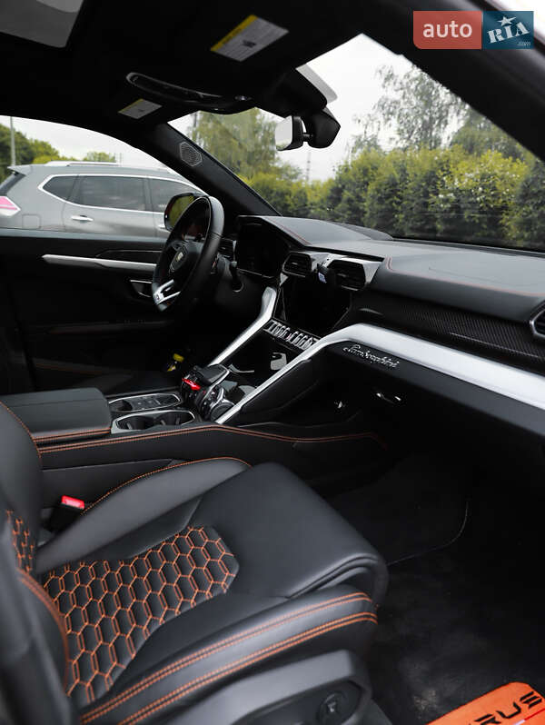 Lamborghini Urus 2019