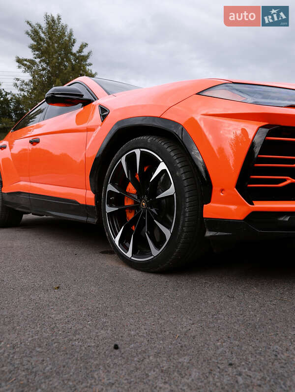 Lamborghini Urus 2019
