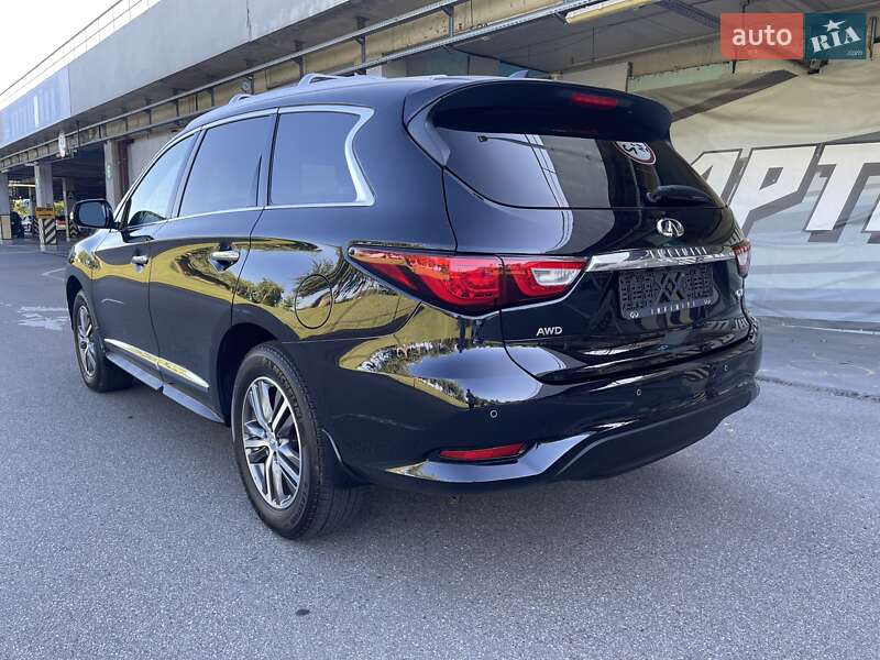 Infiniti-27
