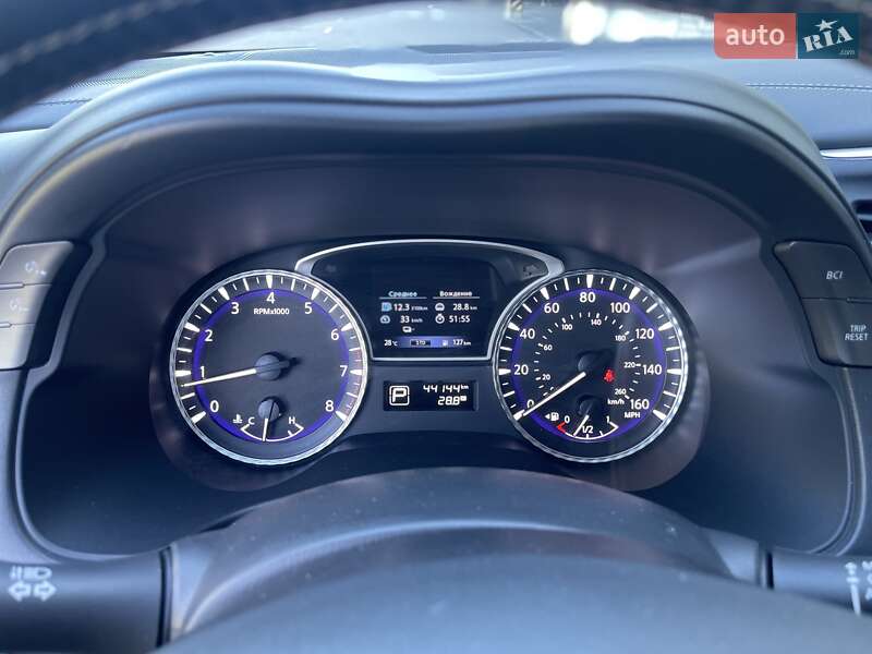 Infiniti-25