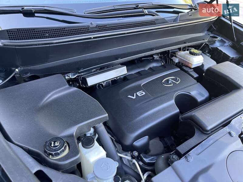 Infiniti-33