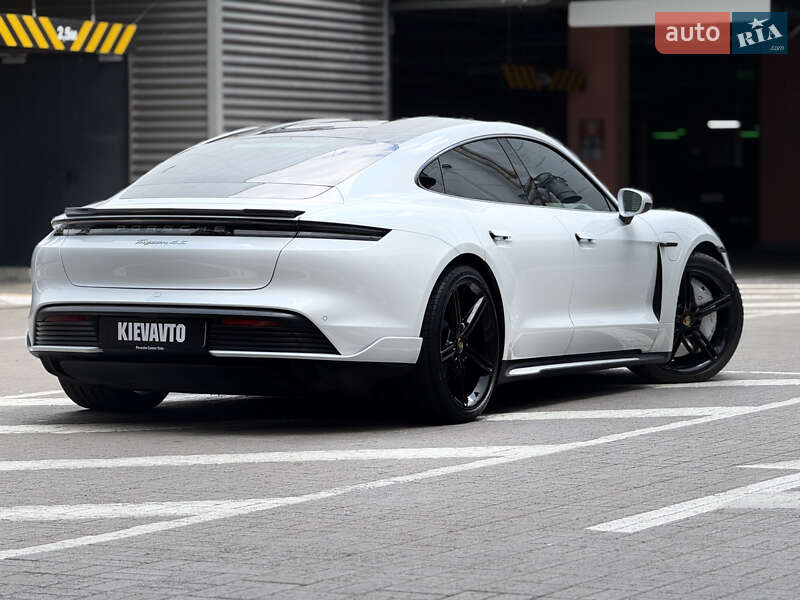 Porsche-0