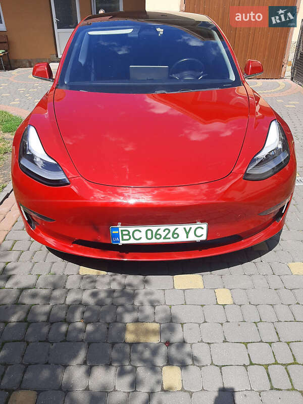 Tesla Model 3 2017
