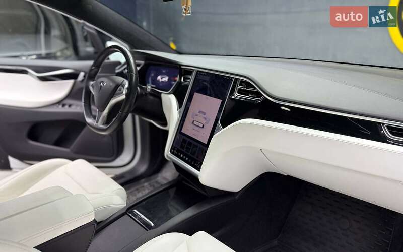 Tesla Model X 2017
