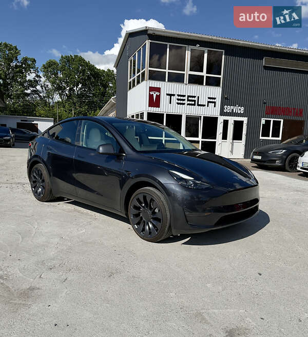Tesla-16