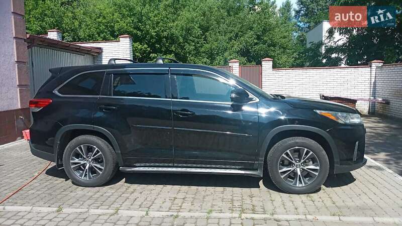 Toyota Highlander 2018