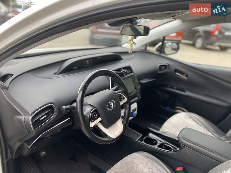 Toyota Prius Prime 2017