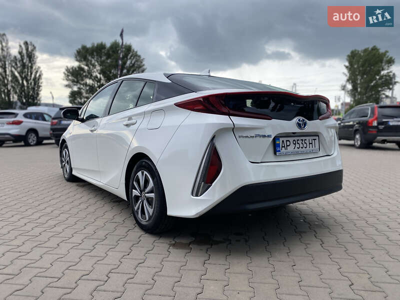 Toyota Prius Prime 2017