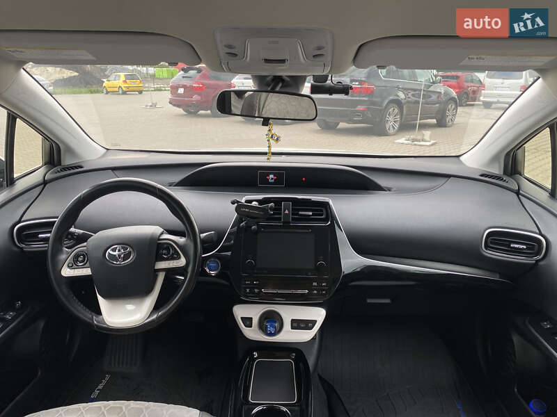 Toyota Prius Prime 2017