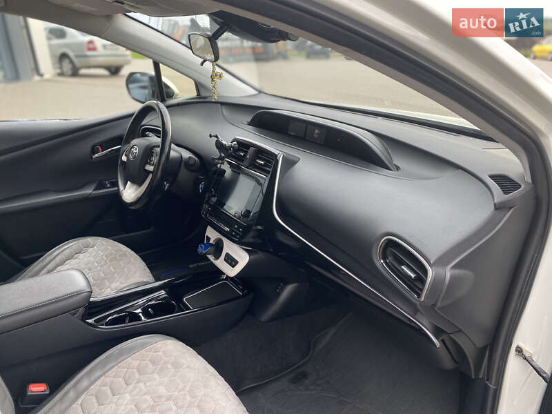 Toyota Prius Prime 2017