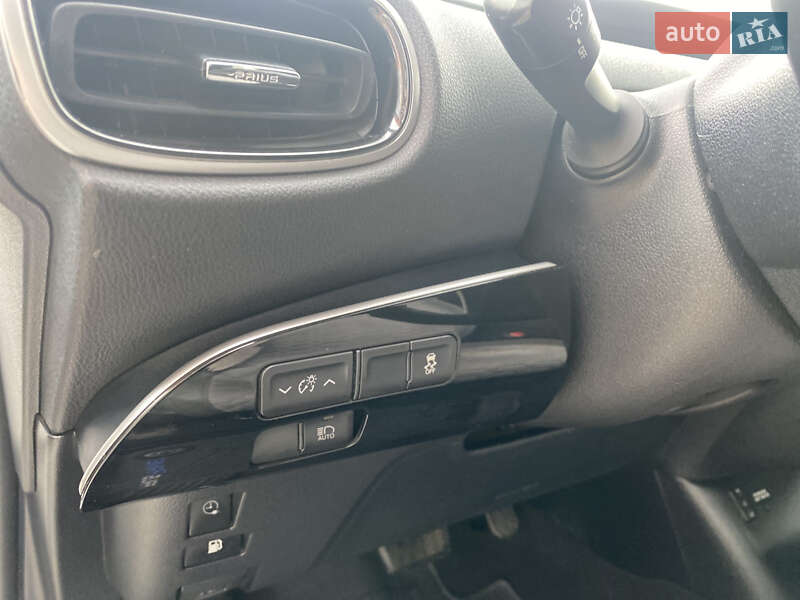 Toyota Prius Prime 2017