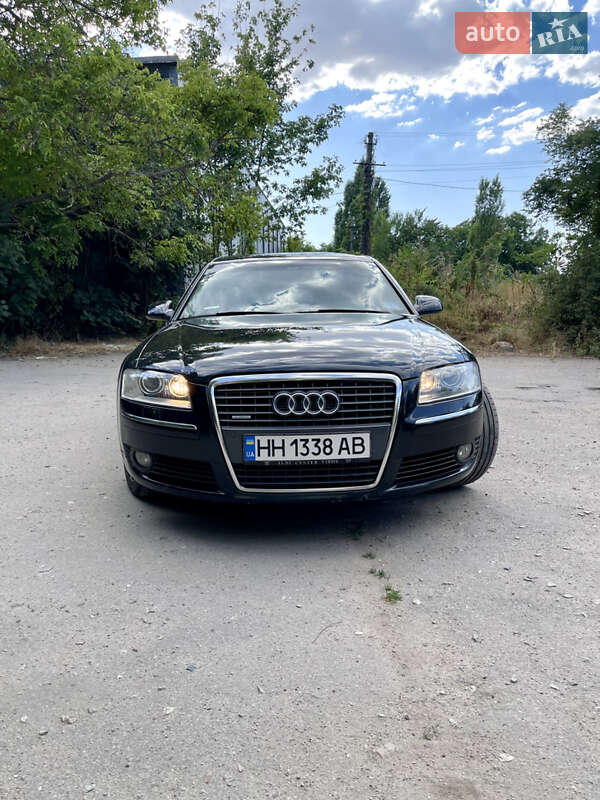 Audi-8