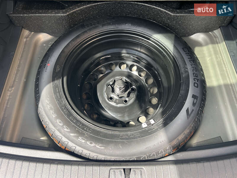 Volkswagen Touran 2016