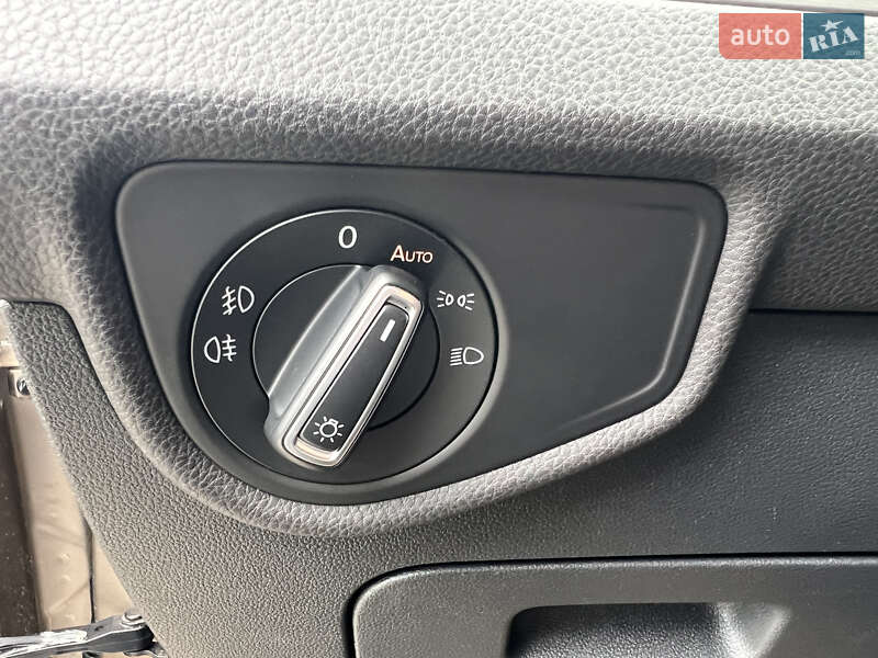 Volkswagen Touran 2016