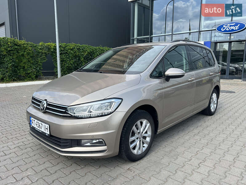 Volkswagen Touran 2016
