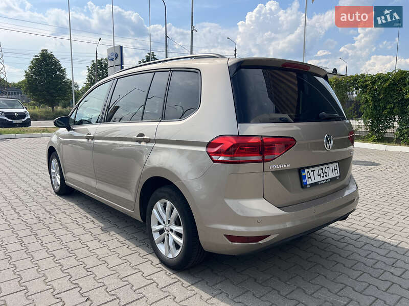 Volkswagen Touran 2016