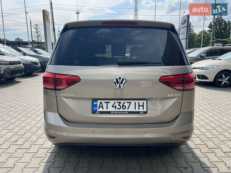 Volkswagen Touran 2016