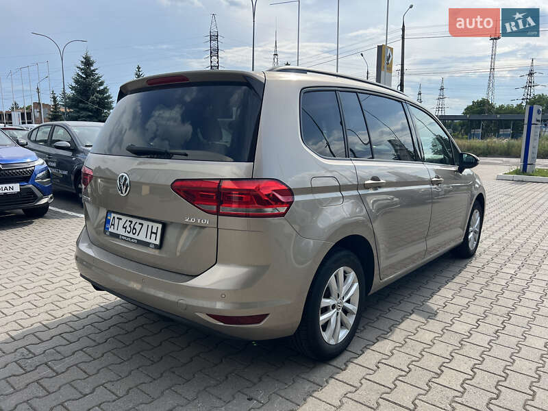 Volkswagen Touran 2016