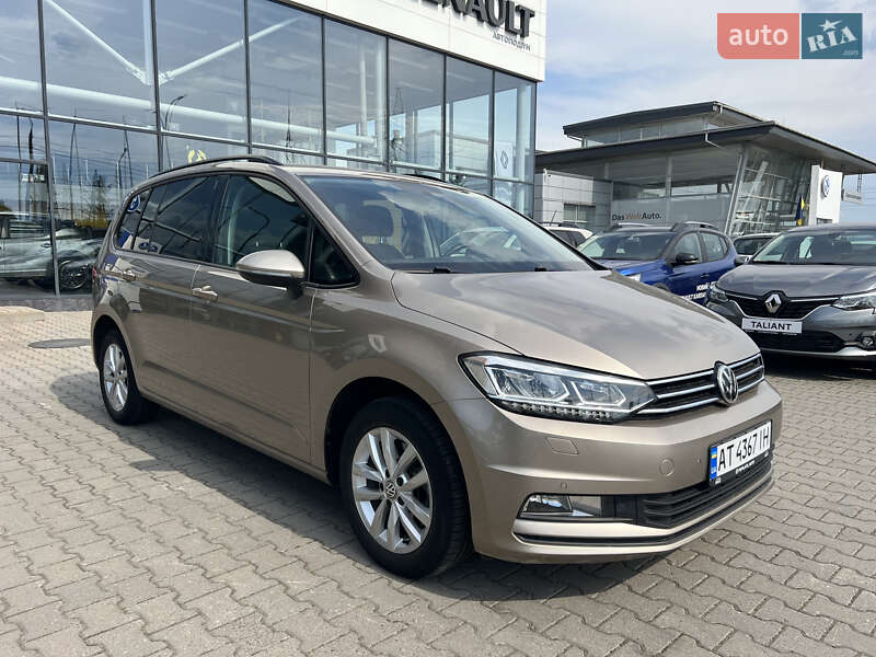 Volkswagen Touran 2016