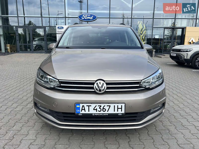 Volkswagen Touran 2016