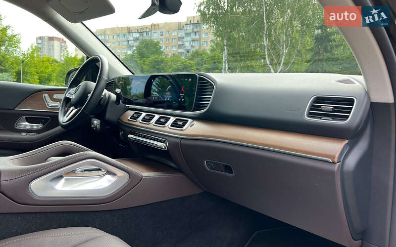 Mercedes-Benz GLE-Class 2021