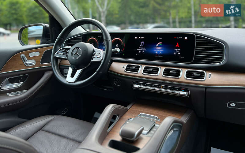 Mercedes-Benz GLE-Class 2021