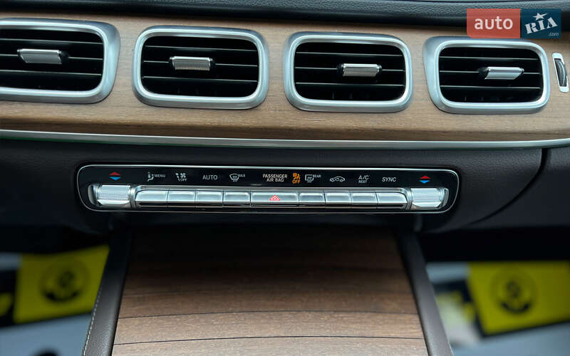 Mercedes-Benz GLE-Class 2021