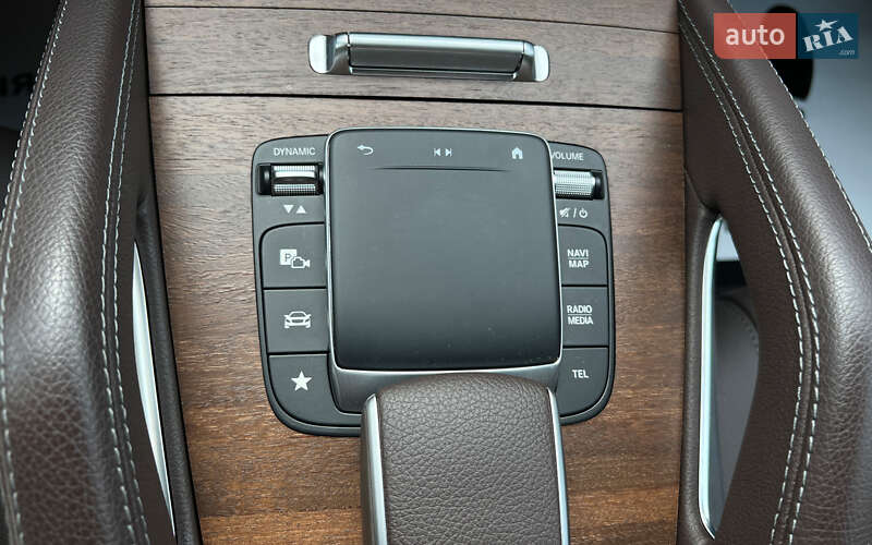 Mercedes-Benz GLE-Class 2021