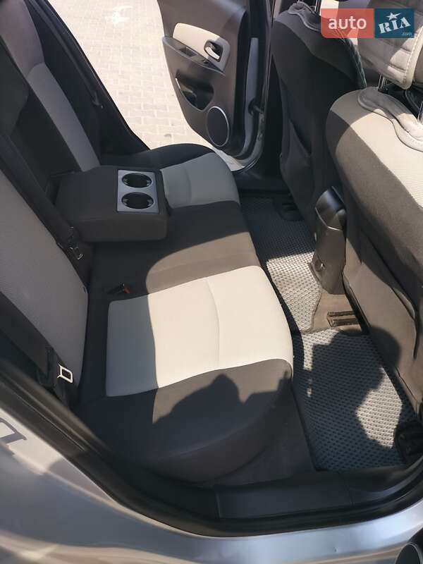 Chevrolet Cruze 2010