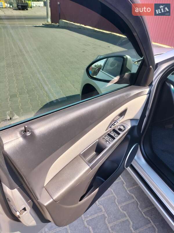 Chevrolet Cruze 2010