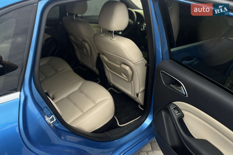 Mercedes-Benz B-Class 2014