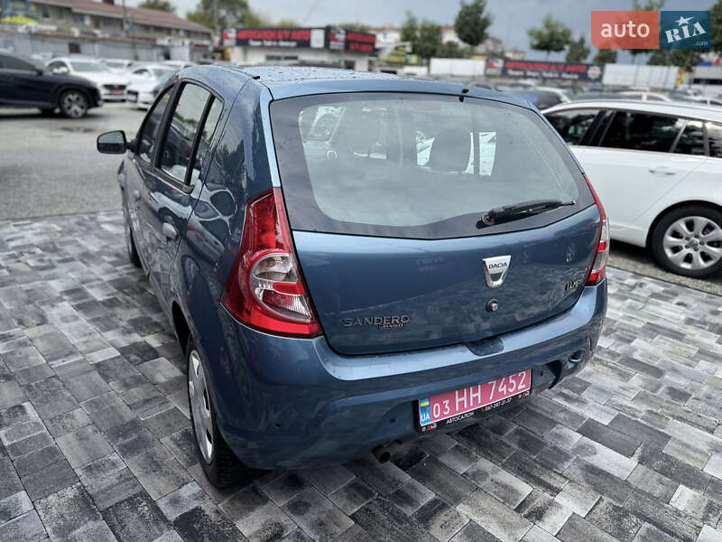 Dacia Sandero 2009