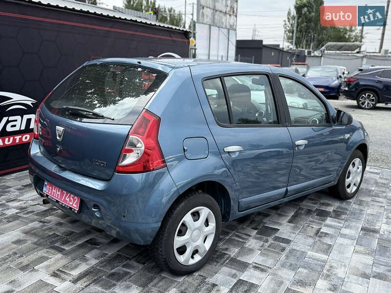 Dacia Sandero 2009