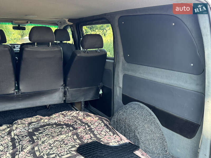 Mercedes-Benz Vito 2012