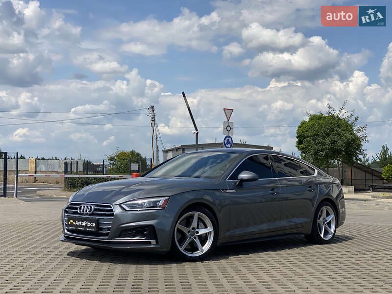 Audi-42