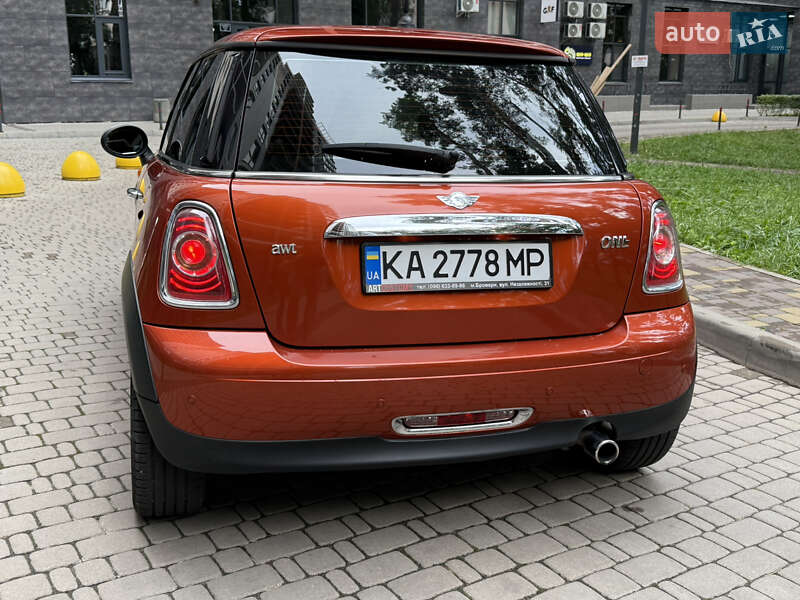 MINI Cooper 2011