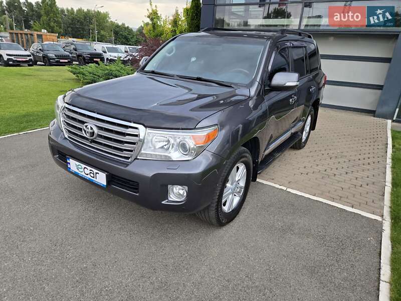 Toyota Land Cruiser 2012