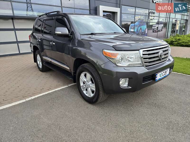 Toyota Land Cruiser 2012