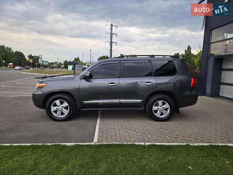 Toyota Land Cruiser 2012