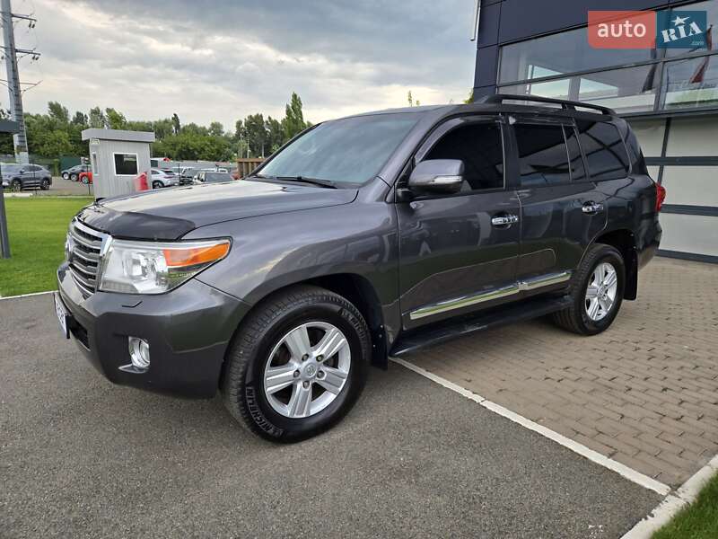 Toyota Land Cruiser 2012