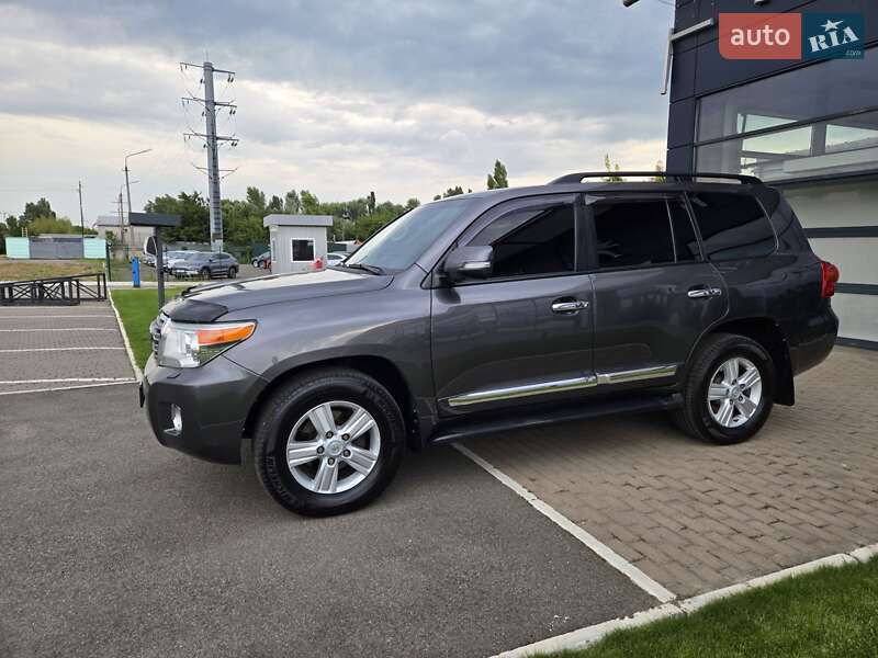 Toyota Land Cruiser 2012