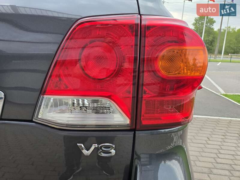 Toyota Land Cruiser 2012